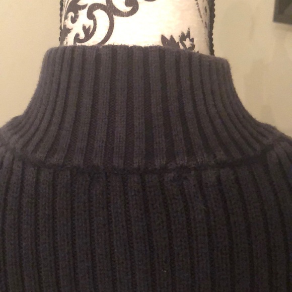 Sweater - Picture 7 of 8